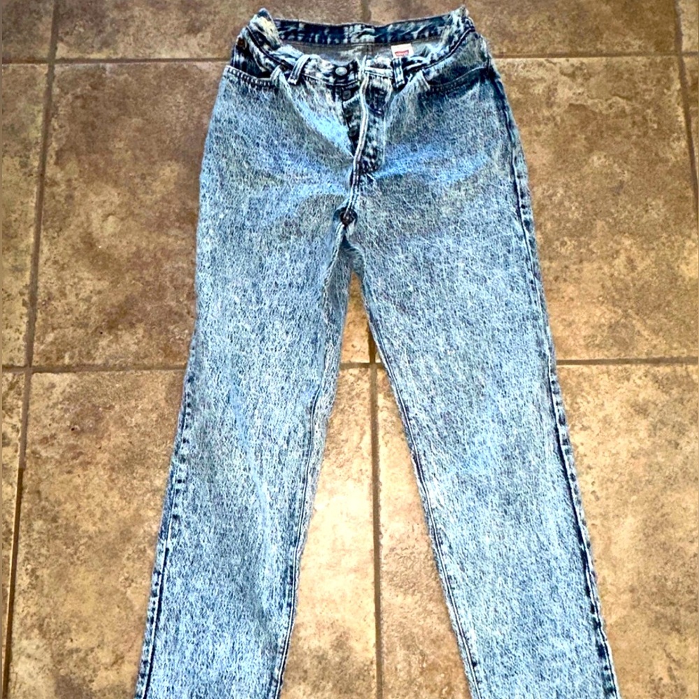 Vintage Levi’s Acid Wash Women’s Jeans